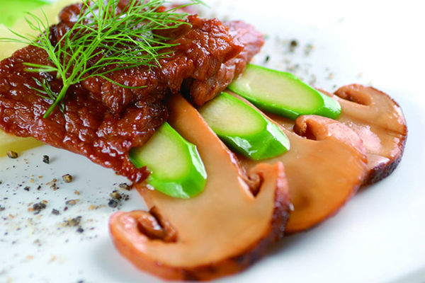 松茸炒牛肉的做法