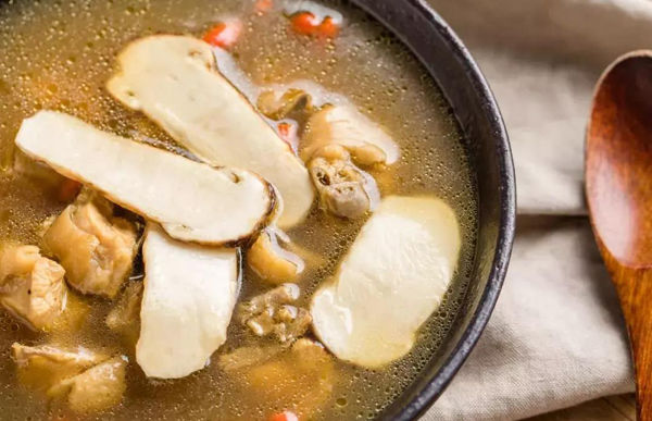 新鮮松茸燉雞的做法