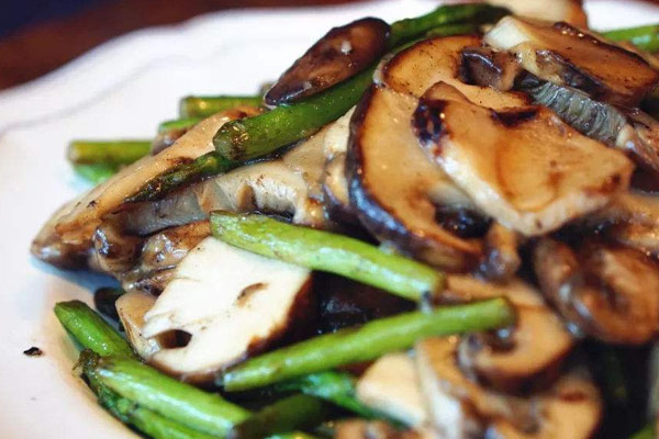 蘆筍炒冰凍松茸怎么做好吃