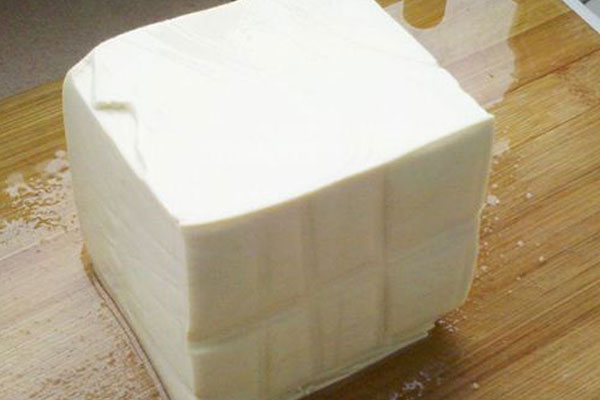 新鮮松茸蒸豆腐的食用禁忌