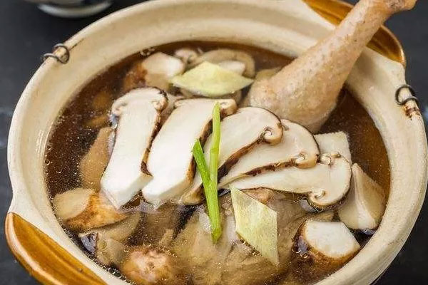 月經(jīng)期間可以喝松茸湯嗎