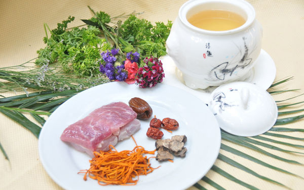 黑松露蟲草花牛肉湯