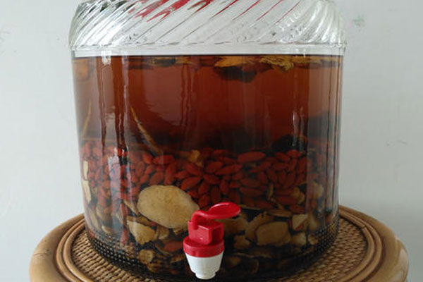 黑松露加枸杞泡酒的功效作用
