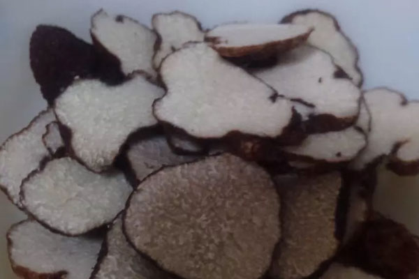 新鮮黑松露炒白蘆筍的做法步驟