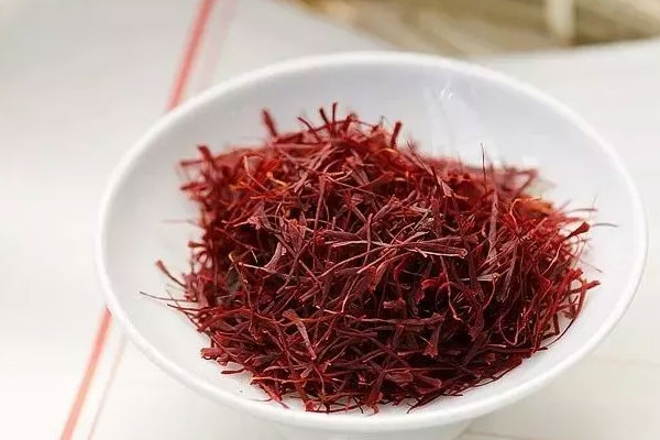 黑松露和藏紅花一起喝的功效與作用