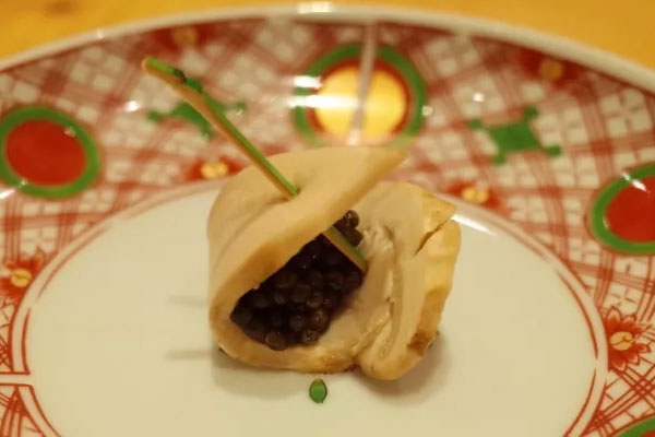 鮮松茸不能和什么一起吃