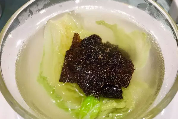 黑松露和什么一起燉湯好喝又營養(yǎng)