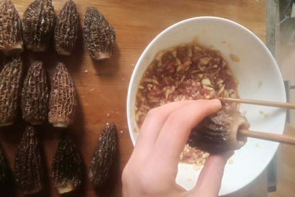 新鮮羊肚菌的做法 新鮮羊肚菌的做法