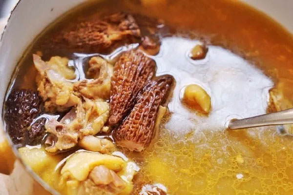 秋冬為什么適合喝羊肚菌湯