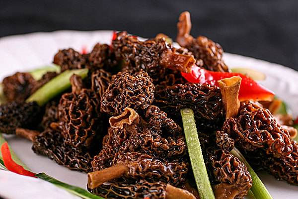 爆炒羊肚菌的做法