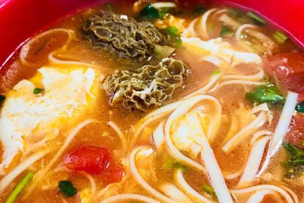 番茄雞蛋羊肚菌面的做法竅門