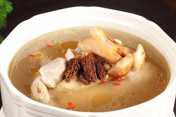 冰凍松茸燉雞的做法