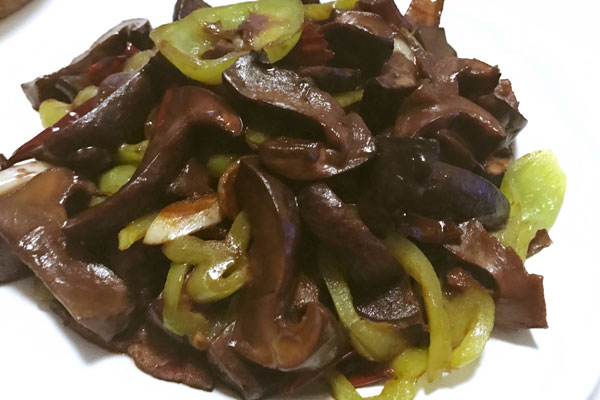 青椒炒牛肝菌怎么做才好吃