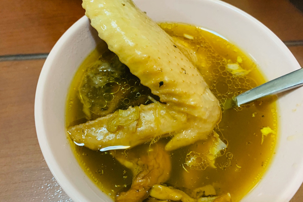 新鮮黑牛肝菌雞湯的功效作用與營養(yǎng)價值