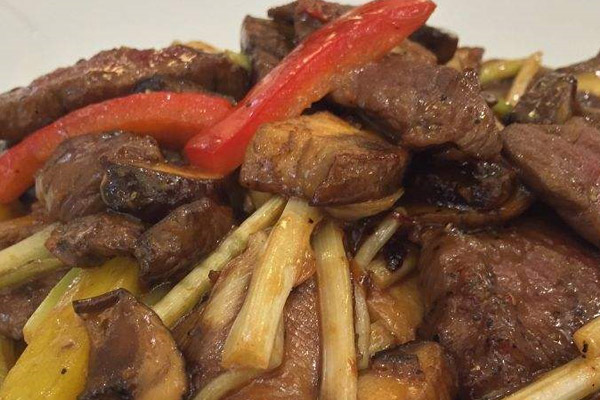 牛肝菌炒牛肉怎么炒才嫩