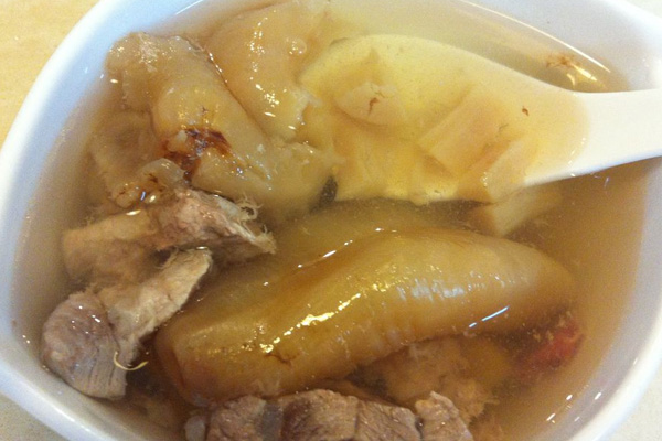 牛肝菌花膠瘦肉湯的功效作用與營養(yǎng)價值