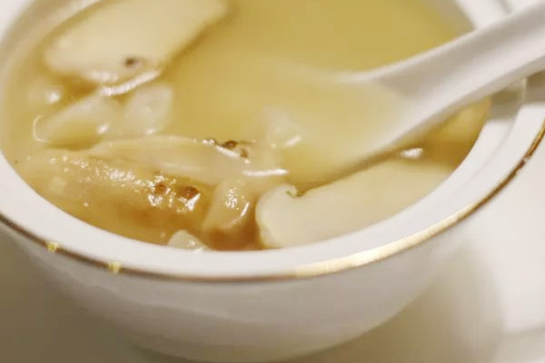 孕婦幾個(gè)月喝牛肝菌花膠湯最好