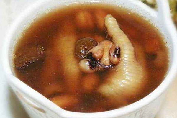 牛肝菌花生眉豆雞腳湯的做法，有哪些食用禁忌