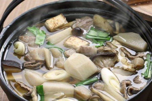 吃牛肝菌會上火嗎，上火適合喝什么牛肝菌湯降火