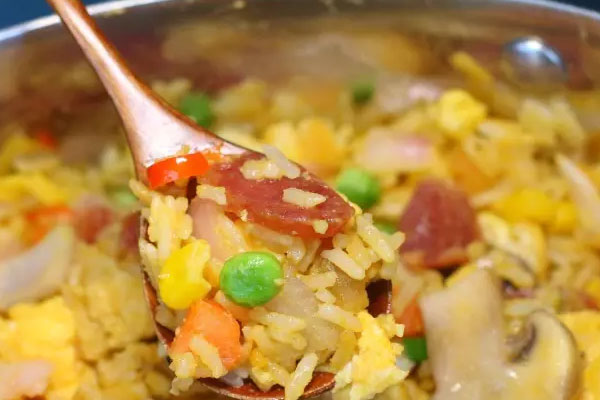 牛肝菌黃金蛋炒飯的做法，有哪些營養(yǎng)價值與功效