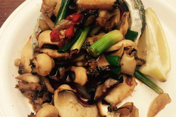 新鮮牛肝菌炒鮑魚怎么做才好吃