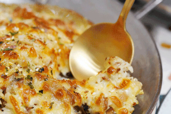 牛肝菌芝士焗飯?jiān)趺醋霾藕贸? title=