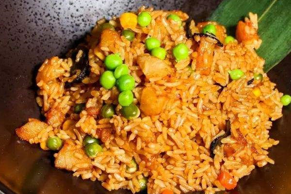 牛肝菌鮮貝燜飯?jiān)趺醋霾藕贸? src=