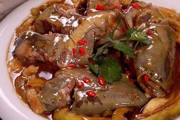 鯰魚燉牛肝菌的做法，有哪些功效作用