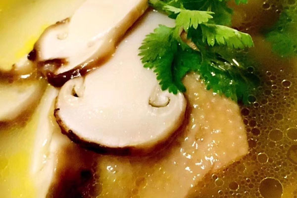 松茸燉鵝的營養(yǎng)價值