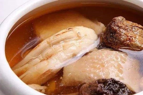 孕婦、產(chǎn)婦可以吃松茸鵝肉湯嗎