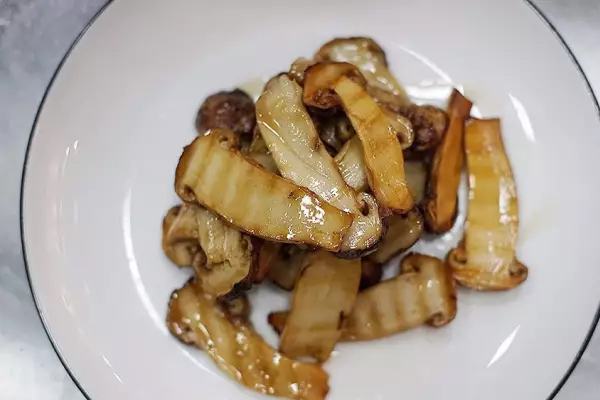 油煎松茸一定用黃油嗎，煎松茸用橄欖油好還是黃油好