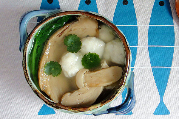 松茸一般燉多久營養(yǎng)才不會被破壞掉，喝湯渣好嗎