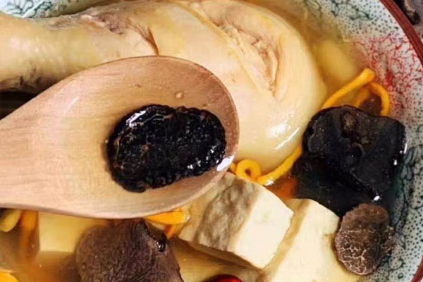 松露茯苓湯有哪些食用禁忌 松露茯苓湯有哪些食用禁忌