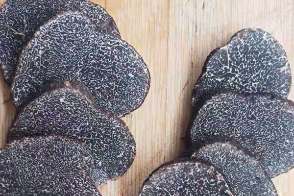 松露燉黨參湯放多少合適 松露燉黨參湯放多少合適