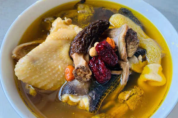 羊肚菌搭配肉類一起煮需要焯水嗎 羊肚菌搭配肉類一起煮需要焯水嗎