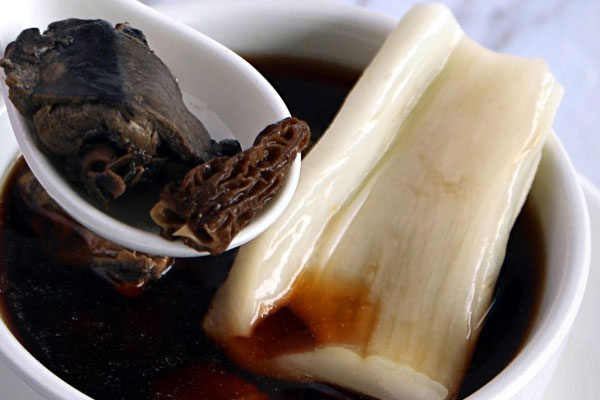 羊肚菌燉花膠的最佳食用時間 羊肚菌燉花膠的最佳食用時間