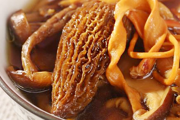 /uploads/allimg/200921/1-20092100055D37.jpg 羊肚菌茶樹菇湯的食用禁忌