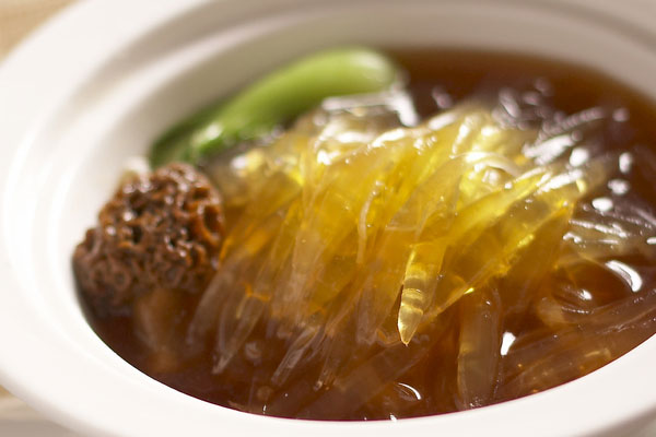 羊肚菌和竹蓀可以一起燉豬肚嗎，羊肚菌和魚翅能一起熬嗎