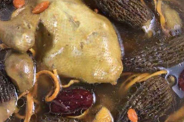 羊肚菌蟲草花燉湯的功效作用