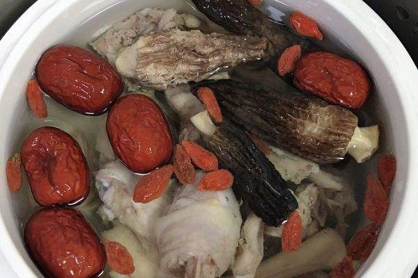 羊肚菌紅棗杞子湯怎么做才好吃 羊肚菌紅棗杞子湯怎么做才好吃