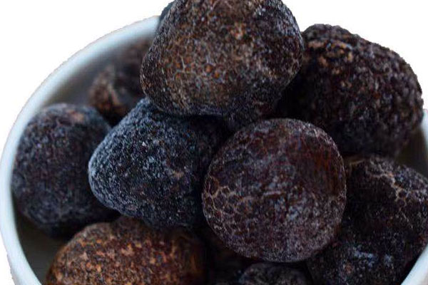 冰凍黑松露切開是什么顏色，黑松露干片是什么味道