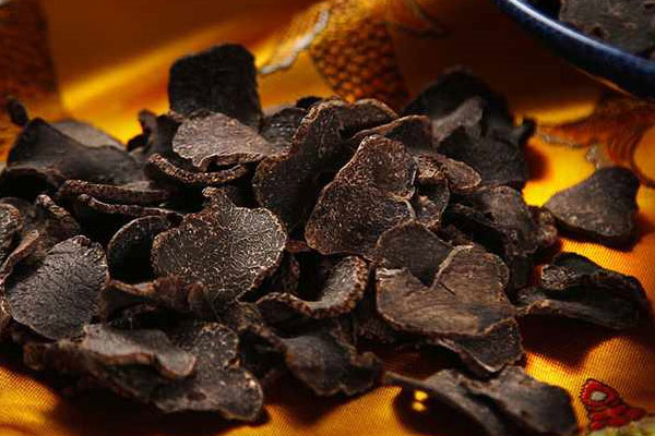 12-2月份干品黑松露的價(jià)格是多少一公斤 12-2月份干品黑松露的價(jià)格是多少一公斤