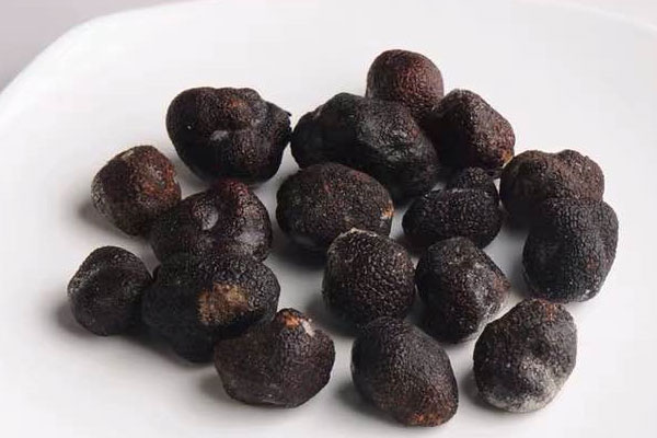 12-2月份冰凍黑松露的價(jià)格是多少一公斤 12-2月份冰凍黑松露的價(jià)格是多少一公斤
