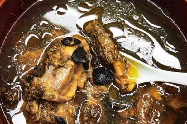 經(jīng)常吃干黑松露片燉湯有哪些作用 經(jīng)常吃干黑松露片燉湯有哪些作用