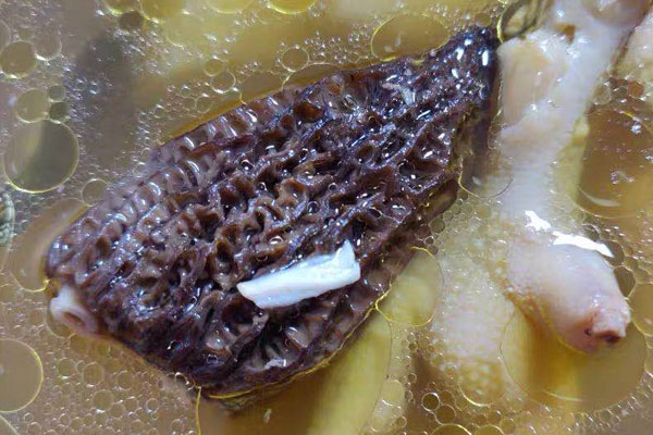 羊肚菌湯對(duì)牙神經(jīng)有刺激嗎，羊肚菌對(duì)胃有什么好處