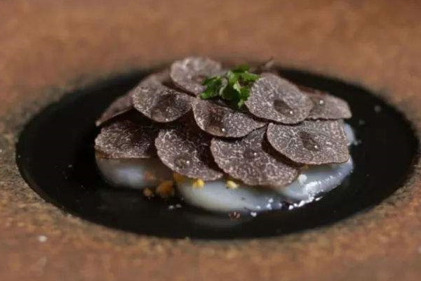 鮮貝可以和松露一起吃嗎，扇貝可以松露同吃嗎