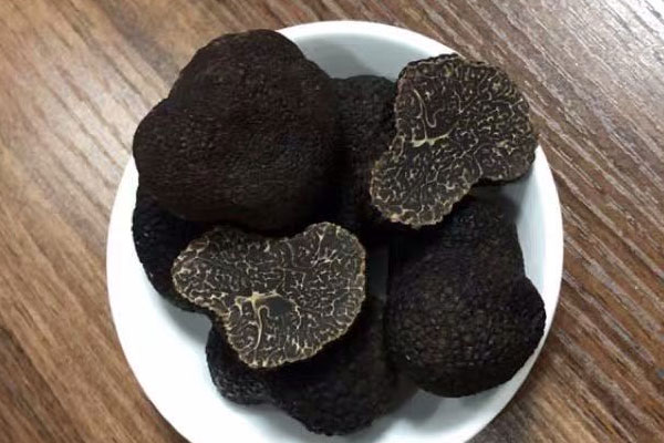 哪個國家的松露最好，黑松露可以護(hù)膚嗎