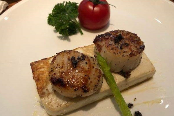 黑松露香煎元貝的做法