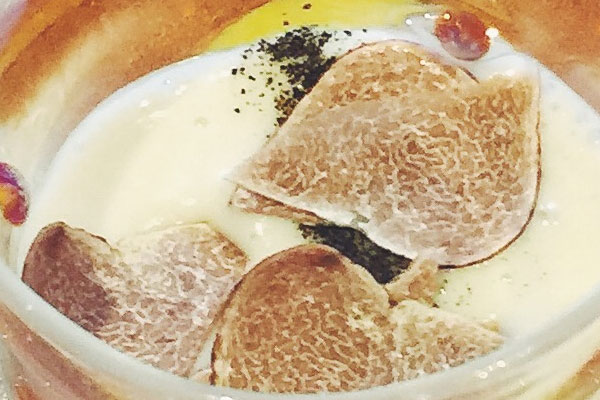 白松露是硬的還是軟的，松露在法國(guó)應(yīng)該怎么吃