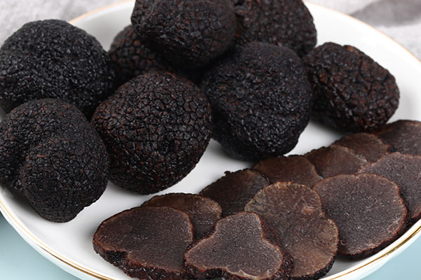 黑松露可以保存多久，新鮮黑松露曬干好嗎